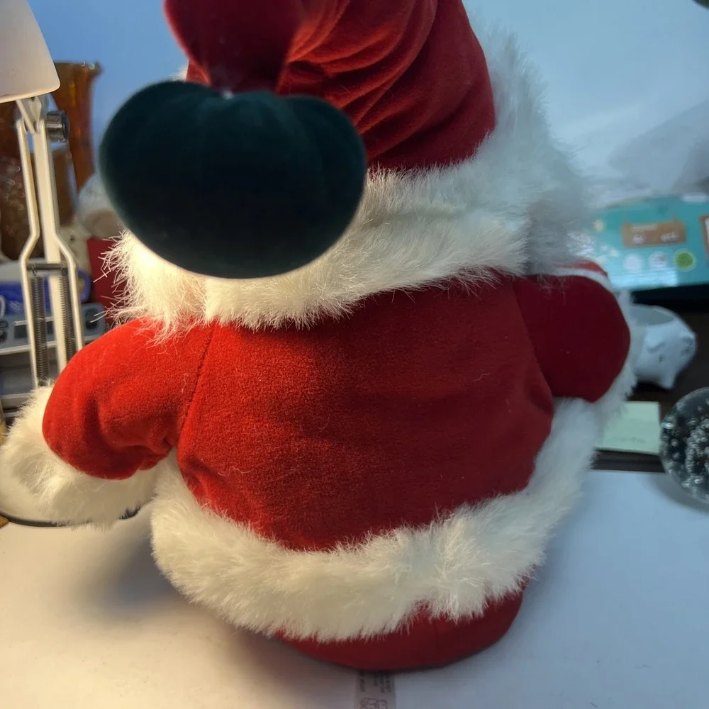 Vintage Sitting Santa Claus 14